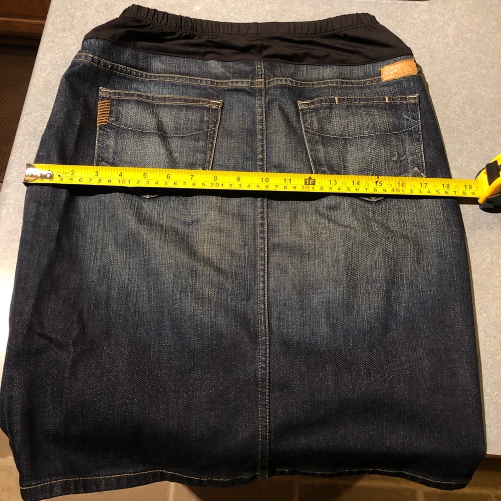 PAIGE maternity 29 Larchmont Jean denim skirt - Picture 9 of 9